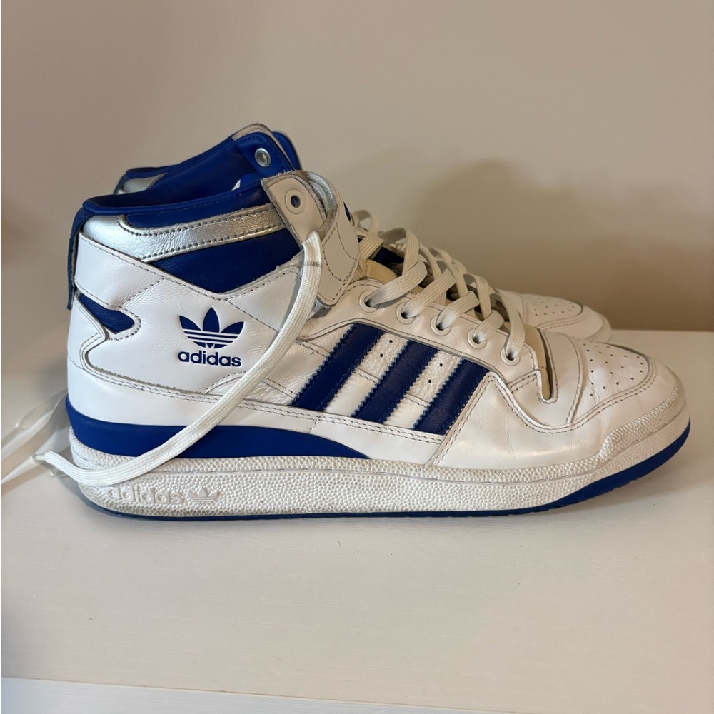 Adidas Men’s Size 10.5 White Leather and Blue High-Top Sneakers